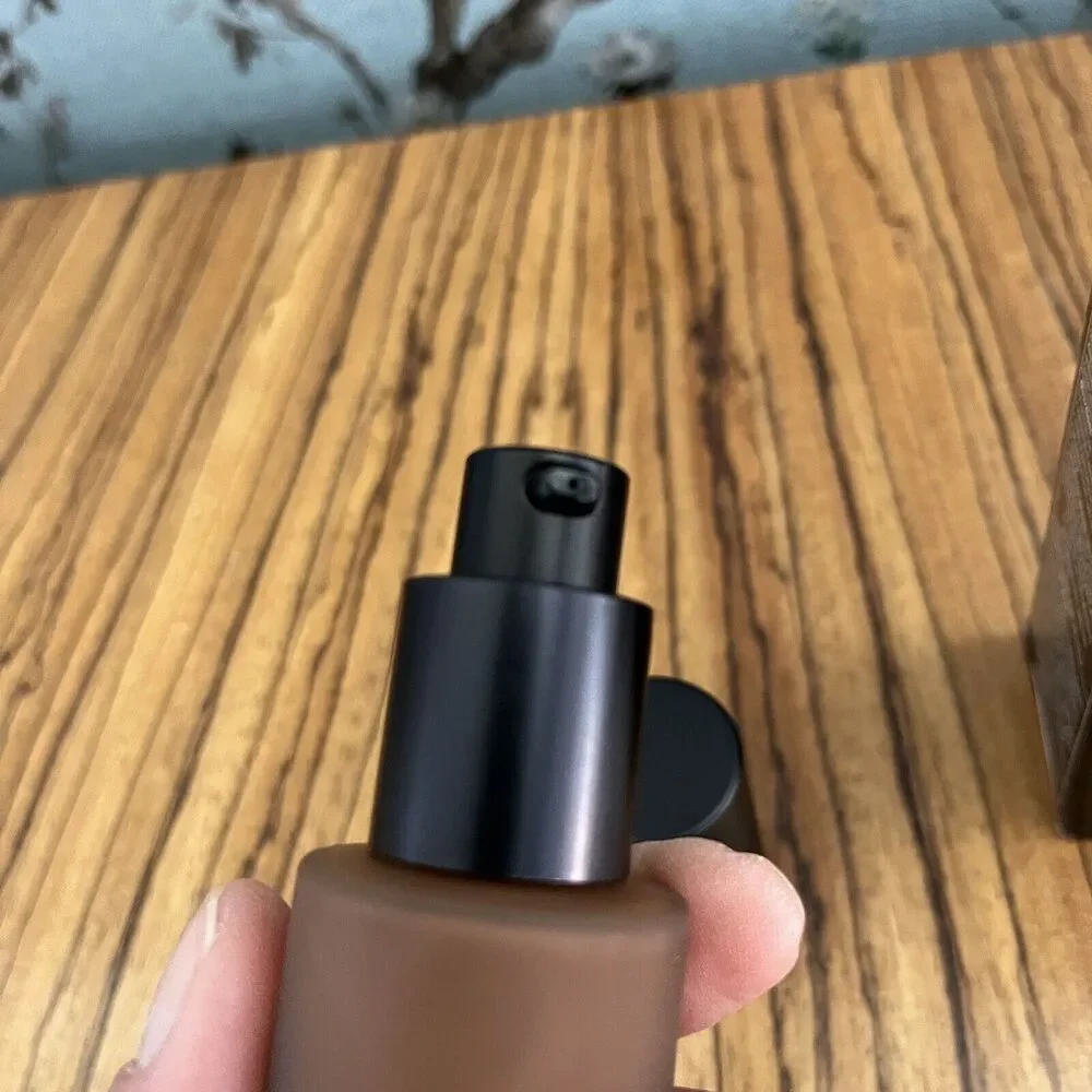 Bobbi Brown Skin Long-Wear Weightless Foundation C-116 Cool Espresso SPF 15